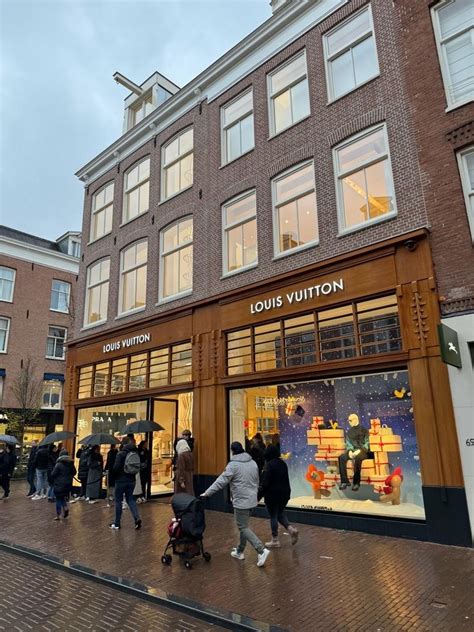 louis vuitton euro prijzen|Louis Vuitton amsterdam hooftstraat.